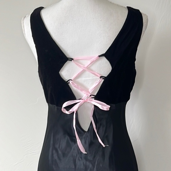 Vintage Rampage Goth Gown - Picture 14 of 14